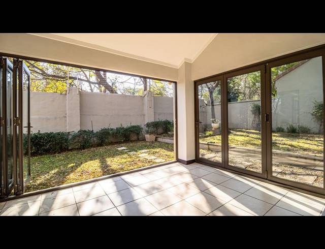 3 BEDROOM TOWNHOUSE FOR SALE IN LONEHILL